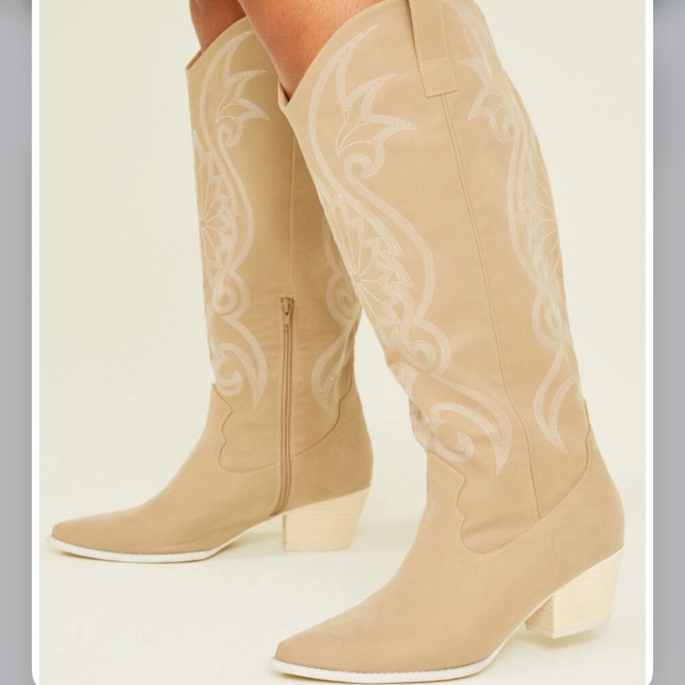 Arula River Wide Calf Western Boots